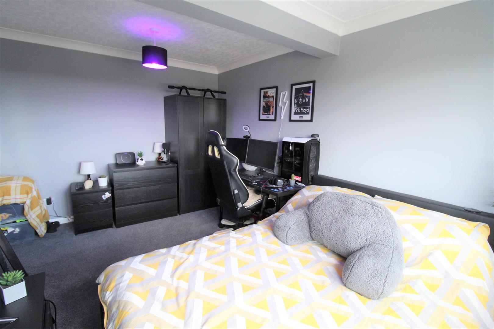Eaveswood Road, Abbey Hulton, Stoke-On-Trent